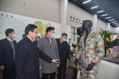 市、區(qū)領(lǐng)導(dǎo)一行蒞臨公司調(diào)研指導(dǎo)
